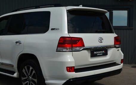 Toyota Land Cruiser 200, 2017 год, 6 449 999 рублей, 6 фотография