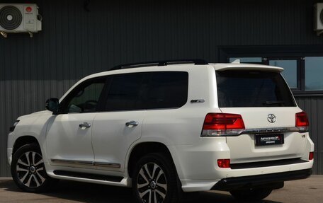 Toyota Land Cruiser 200, 2017 год, 6 449 999 рублей, 7 фотография