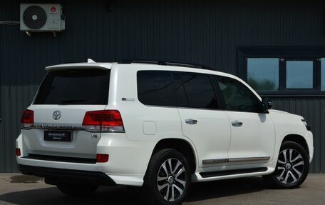Toyota Land Cruiser 200, 2017 год, 6 449 999 рублей, 9 фотография