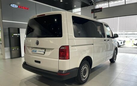 Volkswagen Caravelle T6 рестайлинг, 2019 год, 2 760 000 рублей, 4 фотография