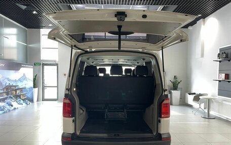 Volkswagen Caravelle T6 рестайлинг, 2019 год, 2 760 000 рублей, 7 фотография