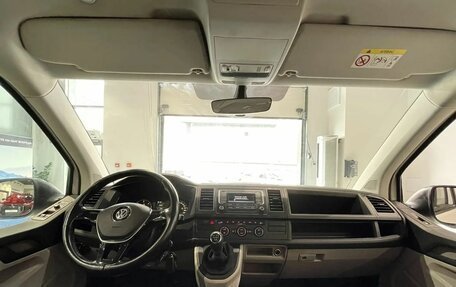 Volkswagen Caravelle T6 рестайлинг, 2019 год, 2 760 000 рублей, 11 фотография