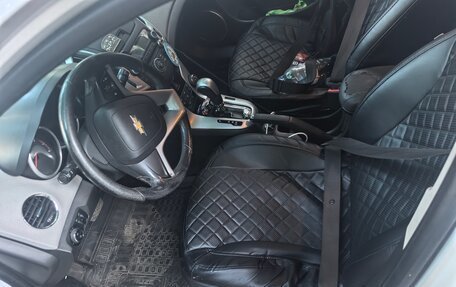 Chevrolet Cruze II, 2013 год, 800 000 рублей, 13 фотография