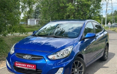 Hyundai Solaris II рестайлинг, 2011 год, 850 000 рублей, 1 фотография