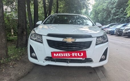 Chevrolet Cruze II, 2013 год, 800 000 рублей, 17 фотография