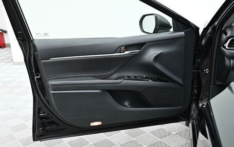Toyota Camry, 2018 год, 2 065 000 рублей, 12 фотография