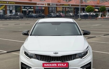 KIA Optima IV, 2018 год, 1 990 000 рублей, 2 фотография