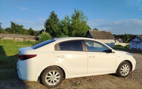 KIA Rio IV, 2017 год, 1 250 000 рублей, 7 фотография