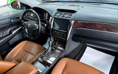 Toyota Camry, 2016 год, 1 895 000 рублей, 13 фотография
