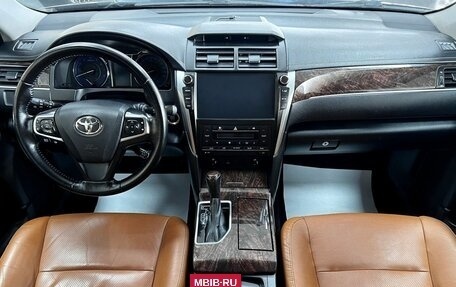 Toyota Camry, 2016 год, 1 895 000 рублей, 10 фотография