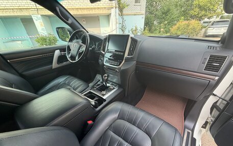 Toyota Land Cruiser 200, 2020 год, 7 950 000 рублей, 7 фотография