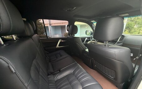 Toyota Land Cruiser 200, 2020 год, 7 950 000 рублей, 8 фотография