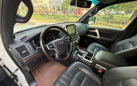 Toyota Land Cruiser 200, 2020 год, 7 950 000 рублей, 11 фотография