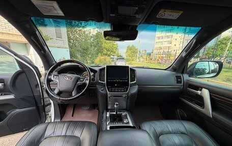Toyota Land Cruiser 200, 2020 год, 7 950 000 рублей, 10 фотография