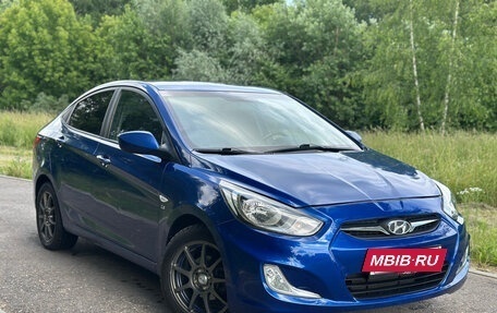 Hyundai Solaris II рестайлинг, 2011 год, 850 000 рублей, 2 фотография