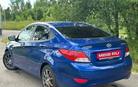 Hyundai Solaris II рестайлинг, 2011 год, 850 000 рублей, 3 фотография