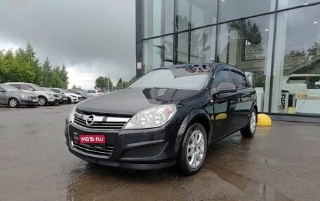 Opel Astra H, 2013 год, 680 000 рублей, 1 фотография