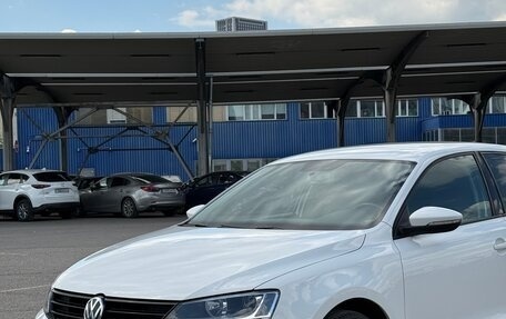 Volkswagen Jetta VI, 2015 год, 1 350 000 рублей, 3 фотография