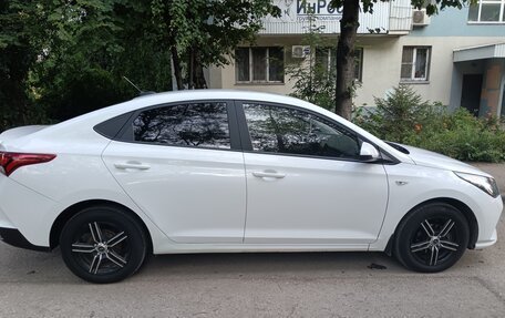 Hyundai Solaris II рестайлинг, 2021 год, 1 550 000 рублей, 7 фотография