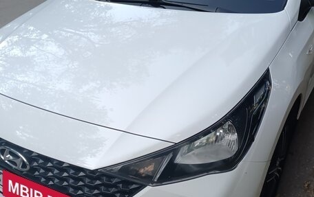 Hyundai Solaris II рестайлинг, 2021 год, 1 550 000 рублей, 10 фотография