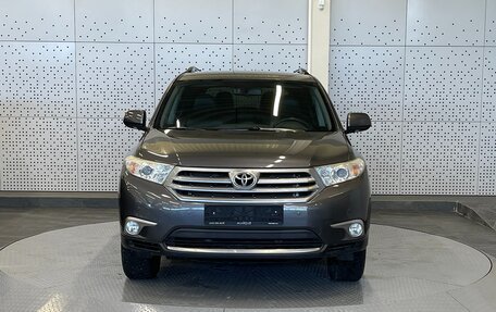 Toyota Highlander III, 2012 год, 1 340 000 рублей, 5 фотография