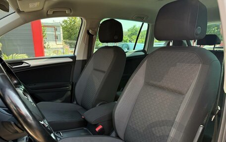 Volkswagen Tiguan II, 2017 год, 1 860 000 рублей, 24 фотография