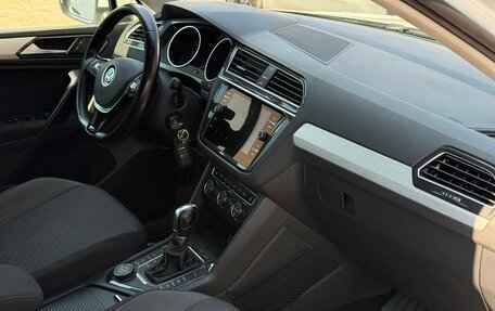 Volkswagen Tiguan II, 2017 год, 1 860 000 рублей, 34 фотография