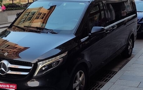 Mercedes-Benz V-Класс, 2019 год, 2 950 000 рублей, 3 фотография
