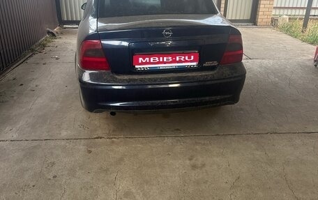Opel Vectra B рестайлинг, 1999 год, 290 000 рублей, 1 фотография