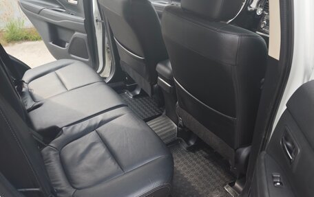 Mitsubishi Outlander III рестайлинг 3, 2017 год, 1 900 000 рублей, 12 фотография
