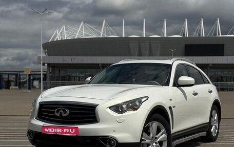 Infiniti QX70, 2015 год, 2 520 000 рублей, 1 фотография