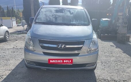 Hyundai Grand Starex Grand Starex I рестайлинг 2, 2015 год, 2 851 000 рублей, 2 фотография