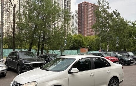 Volkswagen Jetta VI, 2008 год, 610 000 рублей, 2 фотография