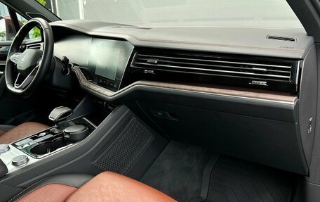 Volkswagen Touareg III, 2021 год, 6 958 600 рублей, 8 фотография