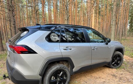 Toyota RAV4, 2021 год, 3 500 000 рублей, 10 фотография