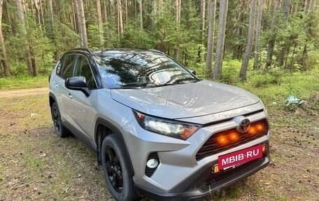 Toyota RAV4, 2021 год, 3 500 000 рублей, 5 фотография