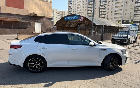 KIA Optima IV, 2018 год, 2 400 000 рублей, 3 фотография