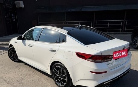 KIA Optima IV, 2018 год, 2 400 000 рублей, 6 фотография