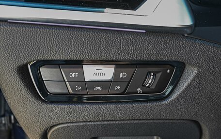 BMW 3 серия, 2019 год, 3 650 000 рублей, 21 фотография