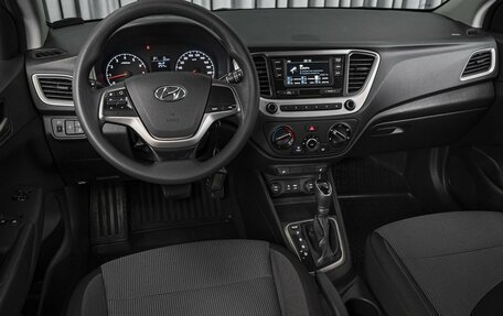 Hyundai Solaris II рестайлинг, 2017 год, 1 148 900 рублей, 6 фотография