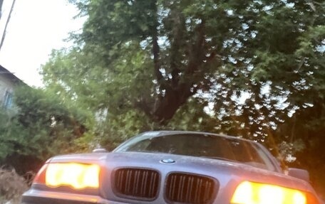 BMW 3 серия, 2001 год, 700 000 рублей, 4 фотография