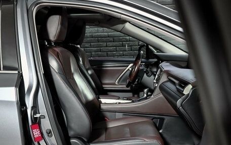 Lexus RX IV рестайлинг, 2018 год, 4 800 000 рублей, 11 фотография