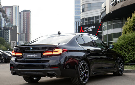 BMW 5 серия, 2021 год, 6 228 000 рублей, 4 фотография