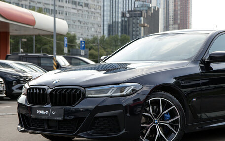 BMW 5 серия, 2021 год, 6 228 000 рублей, 19 фотография