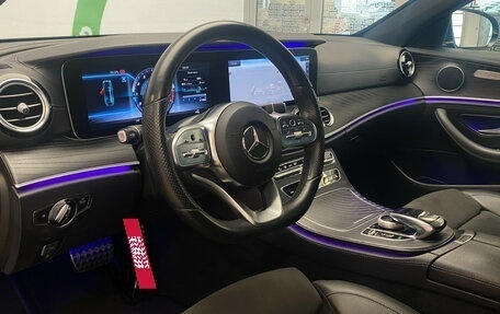 Mercedes-Benz E-Класс, 2018 год, 3 449 000 рублей, 14 фотография