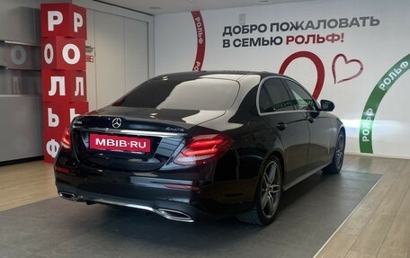 Mercedes-Benz E-Класс, 2018 год, 3 449 000 рублей, 4 фотография