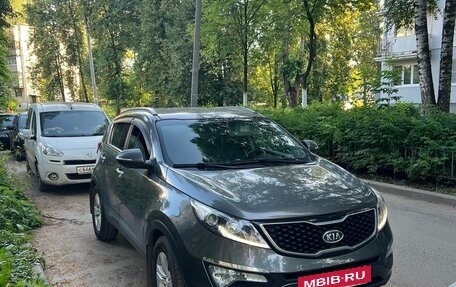 KIA Sportage III, 2011 год, 1 375 000 рублей, 2 фотография