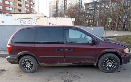 Dodge Caravan IV, 2002 год, 300 000 рублей, 2 фотография