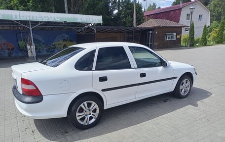 Opel Vectra B рестайлинг, 1996 год, 235 000 рублей, 3 фотография