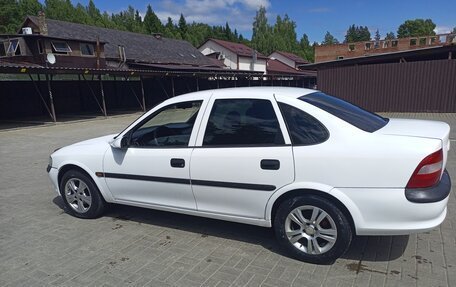 Opel Vectra B рестайлинг, 1996 год, 235 000 рублей, 5 фотография